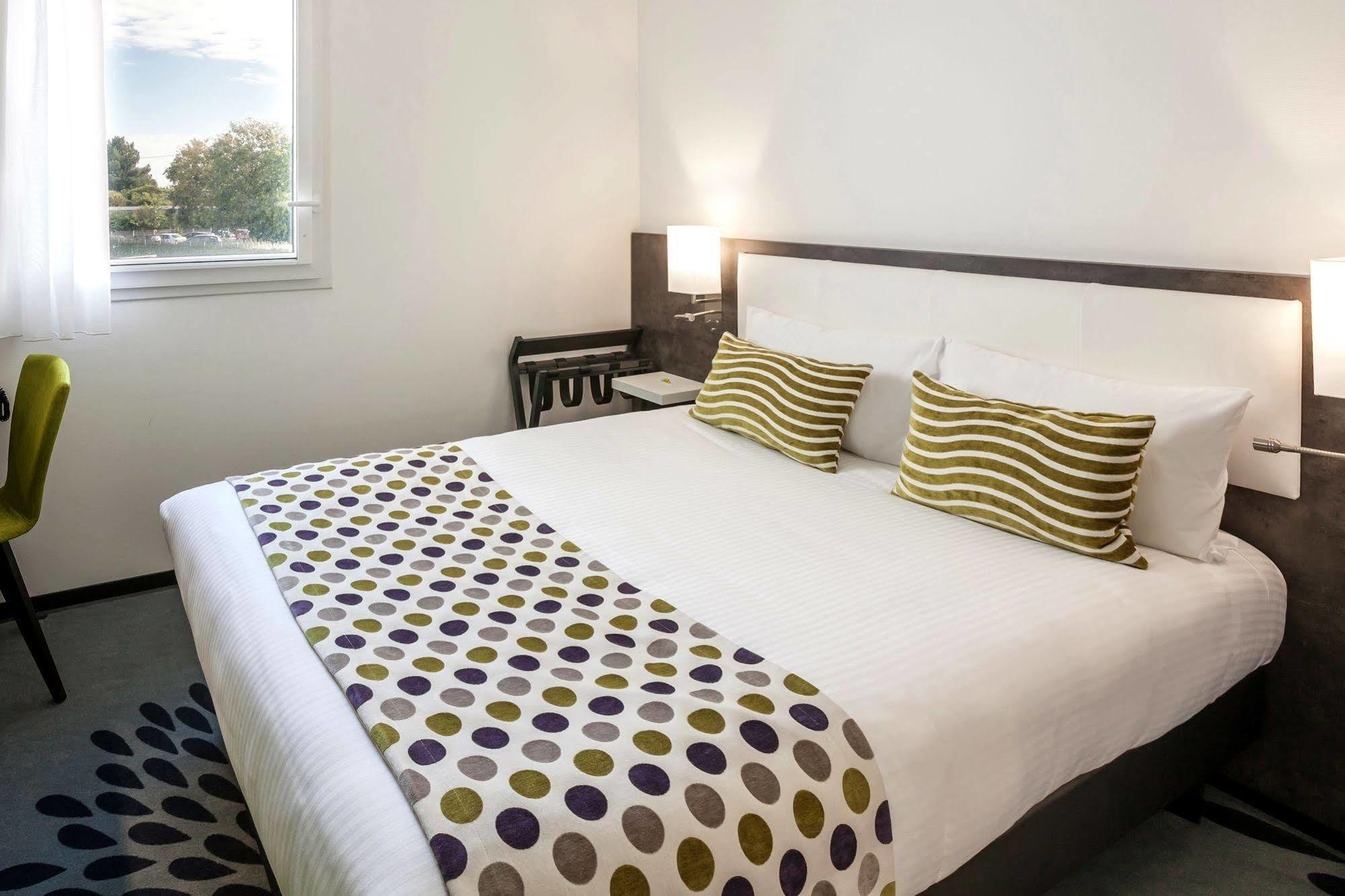 גרדיניון Logis Hotel Restaurant & Spa Au Comte D'Ornon מראה חיצוני תמונה